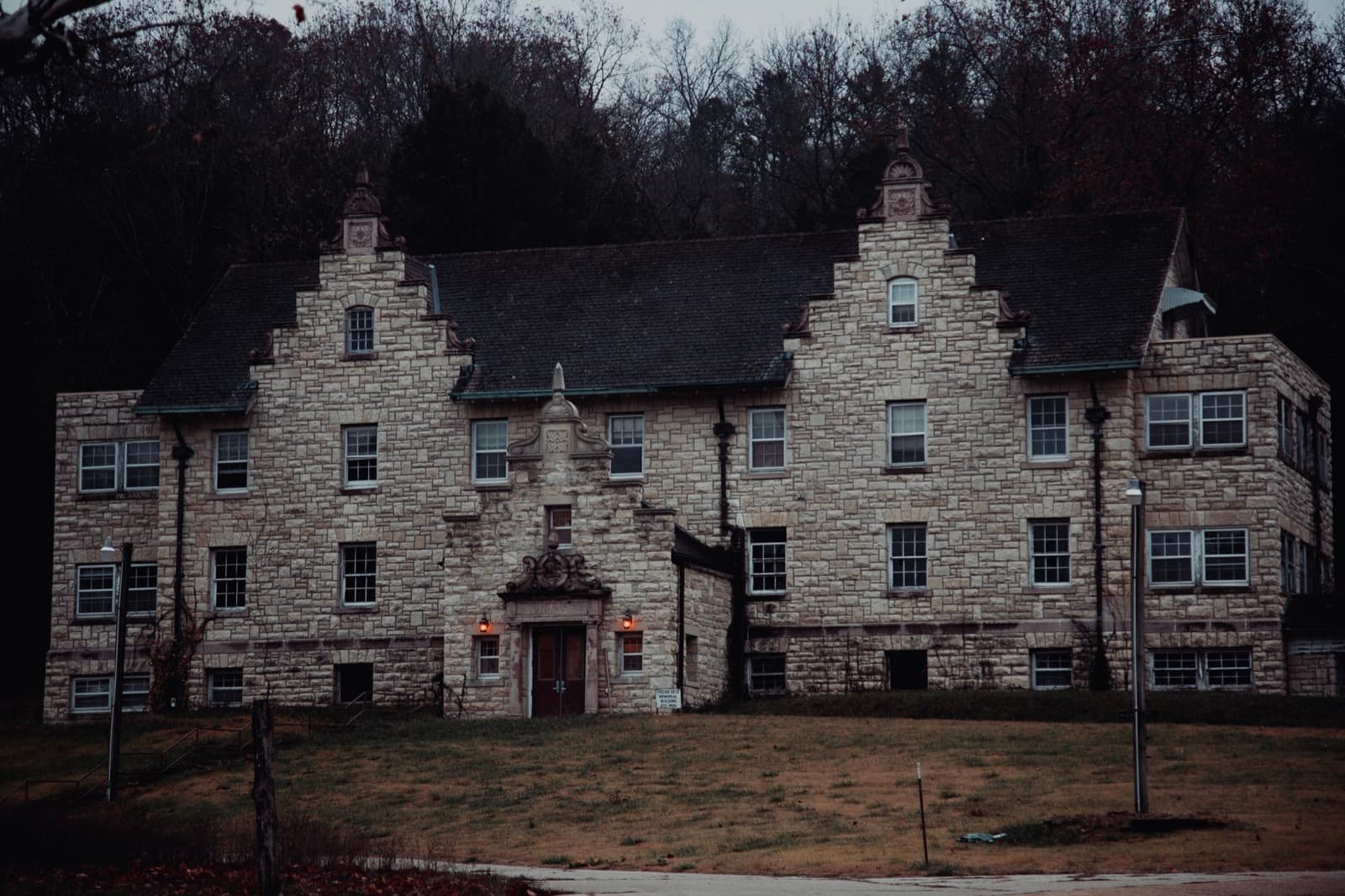 Emmaus Asylum — photograph 33